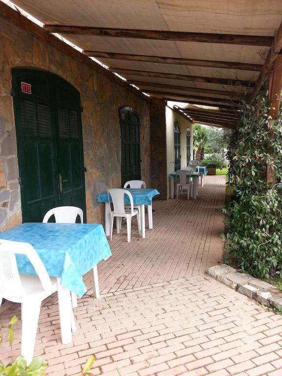 Albergo Ristorante Lucciola Santo Stefano al Mare Exteriér fotografie